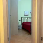 Sara *